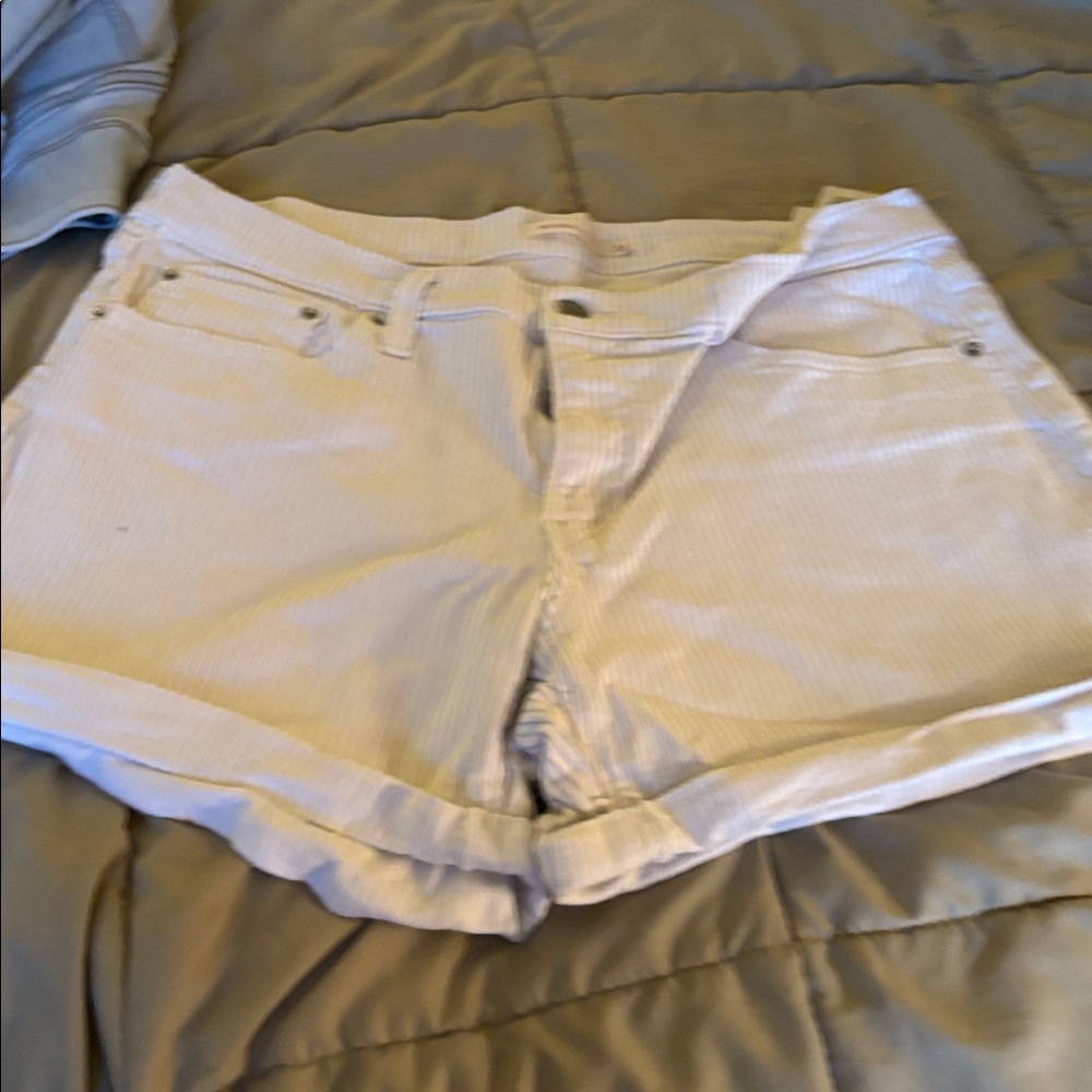 Levi's White Women's Shorts